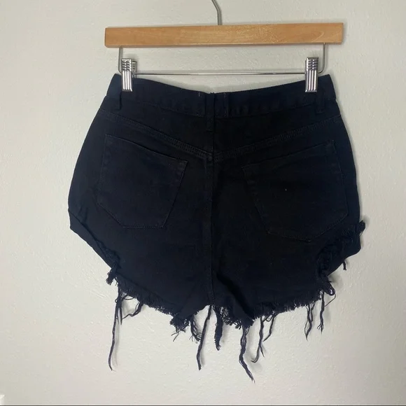 NWT Princess Polly Eddie Black High Waisted Distressed Shorts Size 2 - Picture 10 of 10